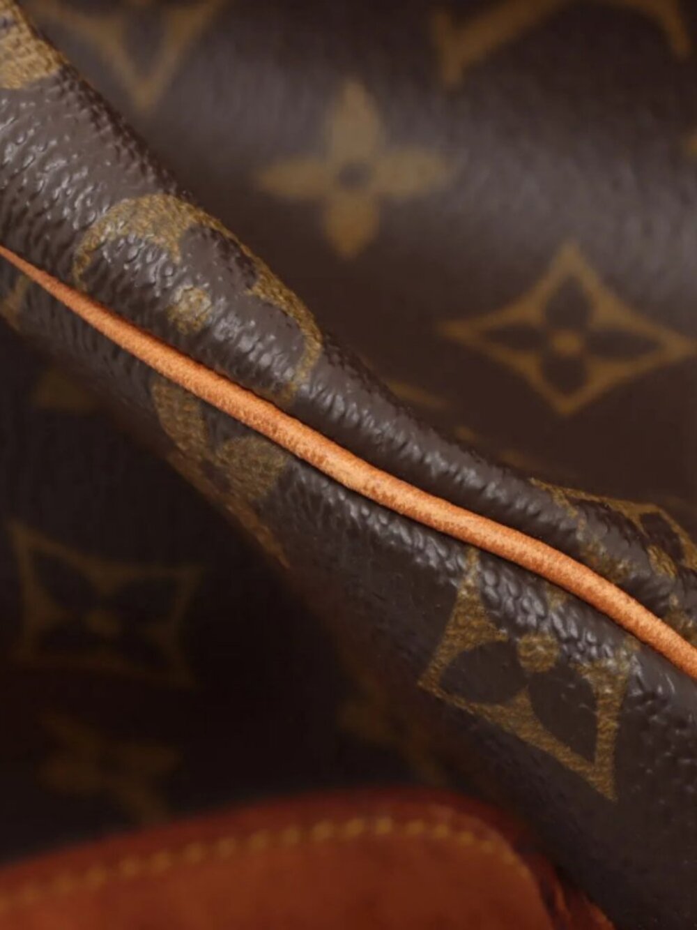 Louis Vuitton Monogram Keepall 55 - Picture 13 of 16